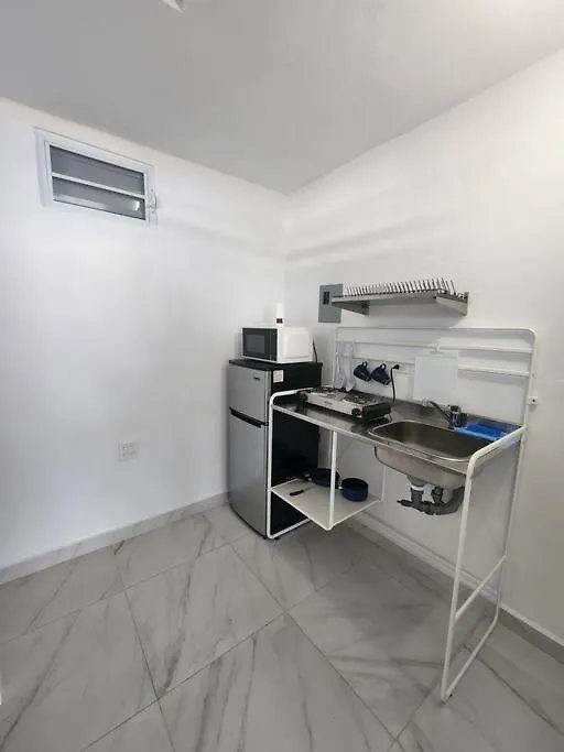La Terraza Cerca Del Aeropuerto Apartment Carolina
